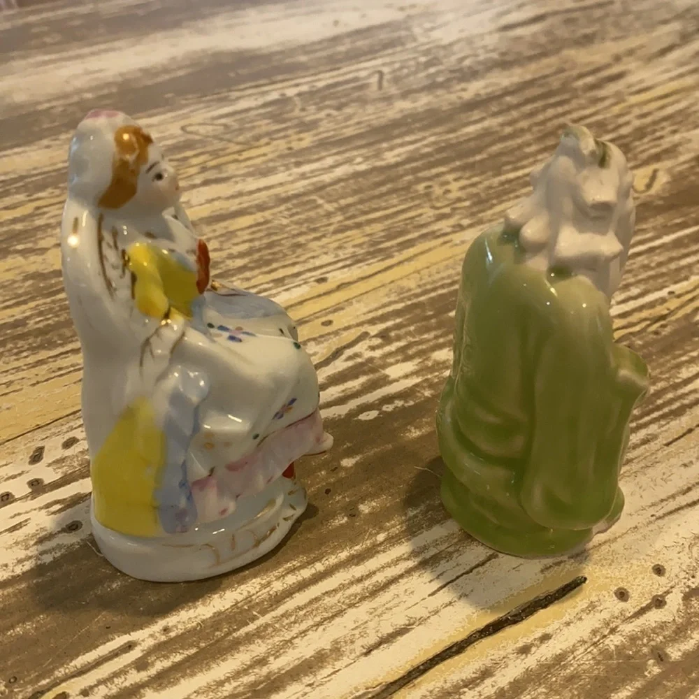 Vintage Made in Japan Porcelain Figurines (2)​​​​​​​​